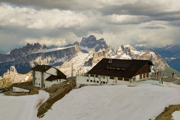 elenco rifugi Dolomiti