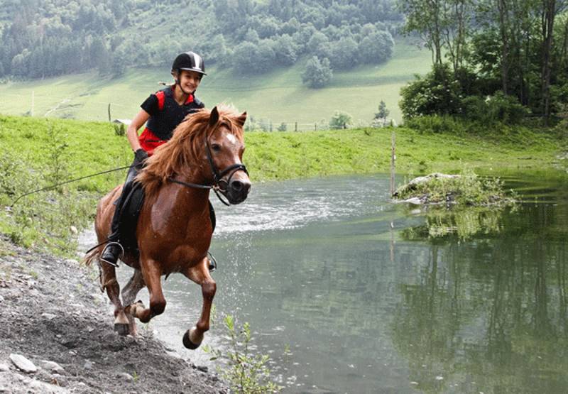 equitazione bambini: controindicazioni e benefici